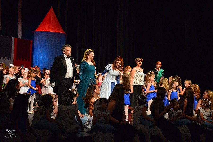 Plesna udruga Gesta: Bajka.hr