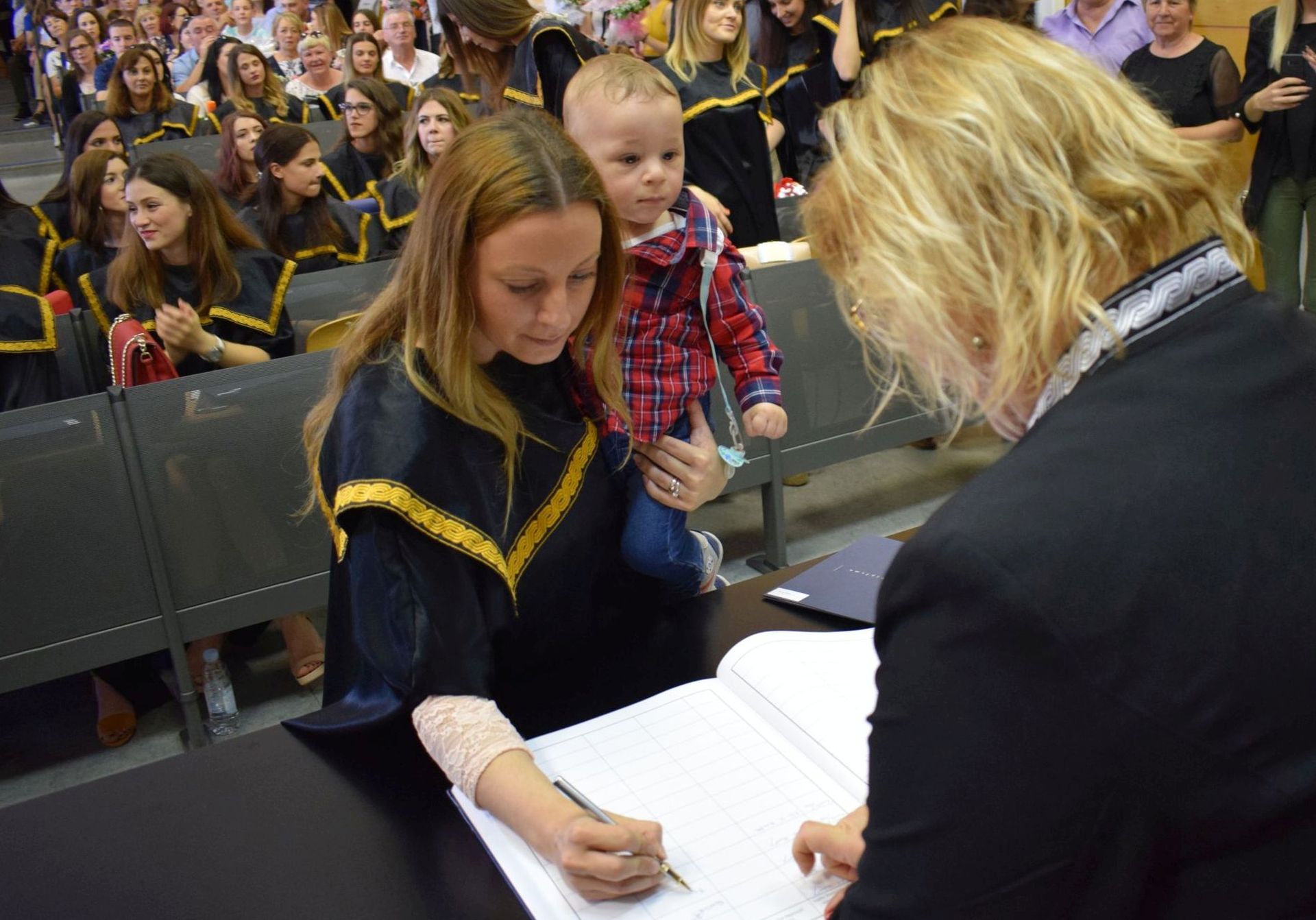 Promocija prvostupnika odgojitelja predškolskog odgoja Promocija prvostupnika odgojitelja predškolskog odgoja
