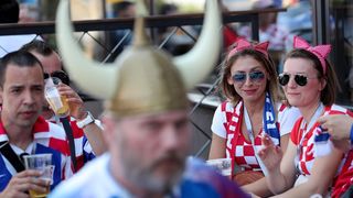 Veseli hrvatski navijači u Rostovu na Donu