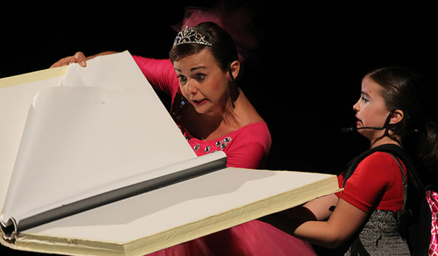 “Izašli iz priče (a netko i iz papučice)” (foto:Saša Čuka)