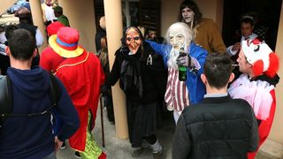 Virske maškare: Nedjelja u znaku zvijezdice Meri, Tota i Tempo Banda