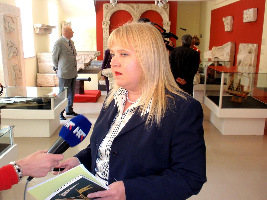 Renata peroš Renata peroš