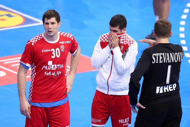 Tuga hrvatskih rukometaša nakon šokantnog poraza od Slovenije