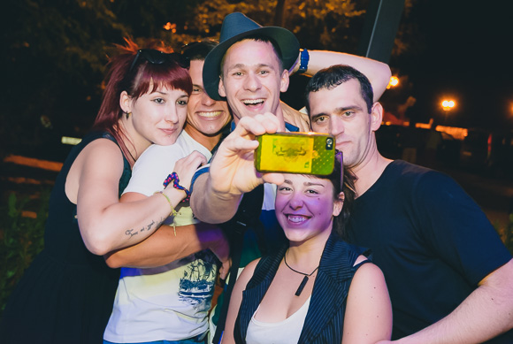 Turanjska fešta u Menfisto baru, 16.7.2015. (foto: Ivan Toman) Turanjska fešta u Menfisto baru, 16.7.2015. (foto: Ivan Toman)