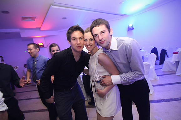 Maturalna večer Ekonomske škole (foto:Saša Čuka) Maturalna večer Ekonomske škole (foto:Saša Čuka)