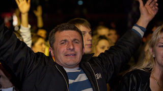 Karlovacko live: Halid Beslic i Crvena jabuka u dvorani Kresimir Cosic u Zadru, Foto: Leo Banic Karlovacko live: Halid Beslic i Crvena jabuka u dvorani Kresimir Cosic u Zadru, Foto: Leo Banic