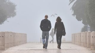 Zadar već treći dan okovan gustom maglom. Foto: Dino Stanin/Pixsell