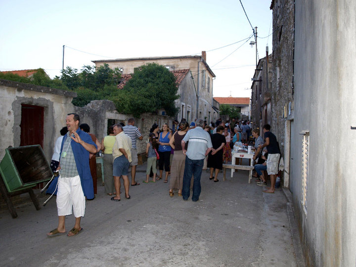 Bokanjac: kuntrada ka nekad 24. srpnja 2010, Foto: Nino Pavic Bokanjac: kuntrada ka nekad 24. srpnja 2010, Foto: Nino Pavic
