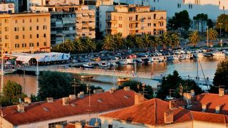 Image 1173763 (auto)