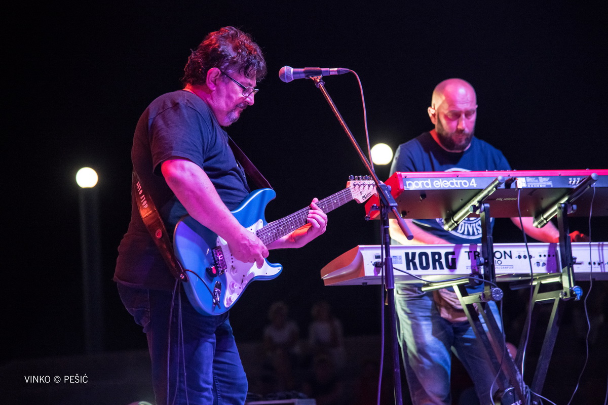 Halid Bešlić @ Bazen Ilirije u Biogradu n/M Halid Bešlić @ Bazen Ilirije u Biogradu n/M