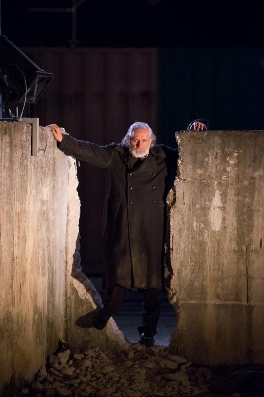 predstava Kazališta Ulysses i MESS Sarajevo u koprodukciji s Narodnim pozorištem Sarajevo izvedena na Dubrovačkim ljetnim igrama