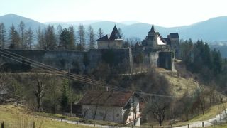 Prijepodne u Cazinu, Kostelski buk i posjet tvrđavi Ostrožac