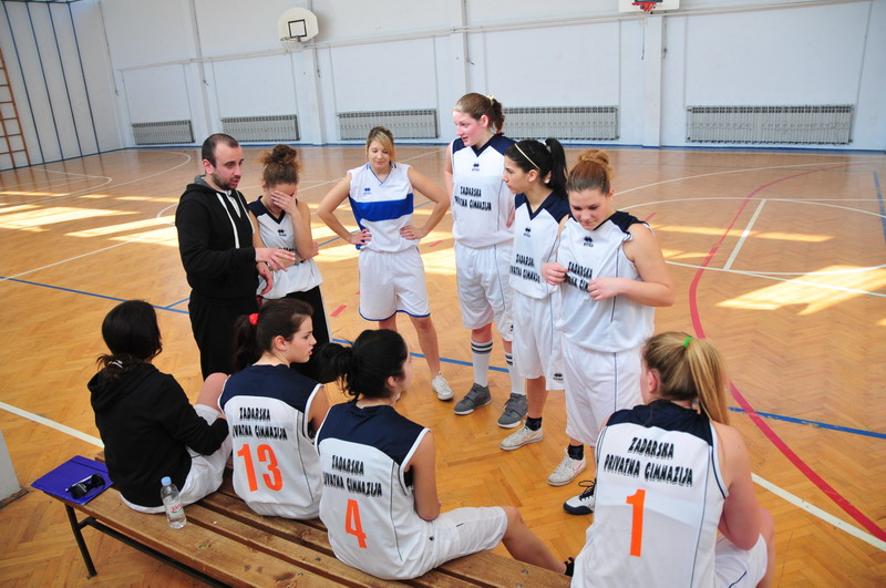 Prvenstvo srednjih skola u kosarci: Ekonomska – Privatna gimnazija, Foto. Ivan Dilber