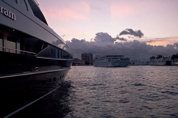 Tramontana u Zadru 17. prosinca 2011., Foto: Leo Banić Tramontana u Zadru 17. prosinca 2011., Foto: Leo Banić