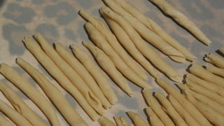 Crna ovca u Baški na otoku Krku Crna ovca u Baški na otoku Krku