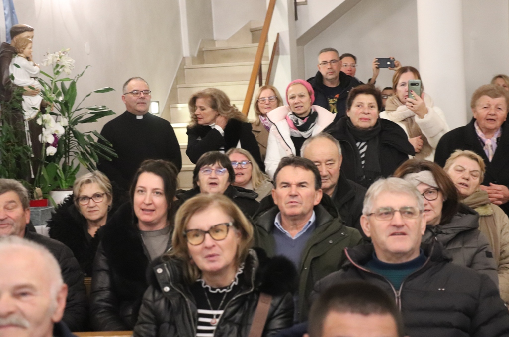 Susret klapa u crkvi sv. Jurja Susret klapa u crkvi sv. Jurja