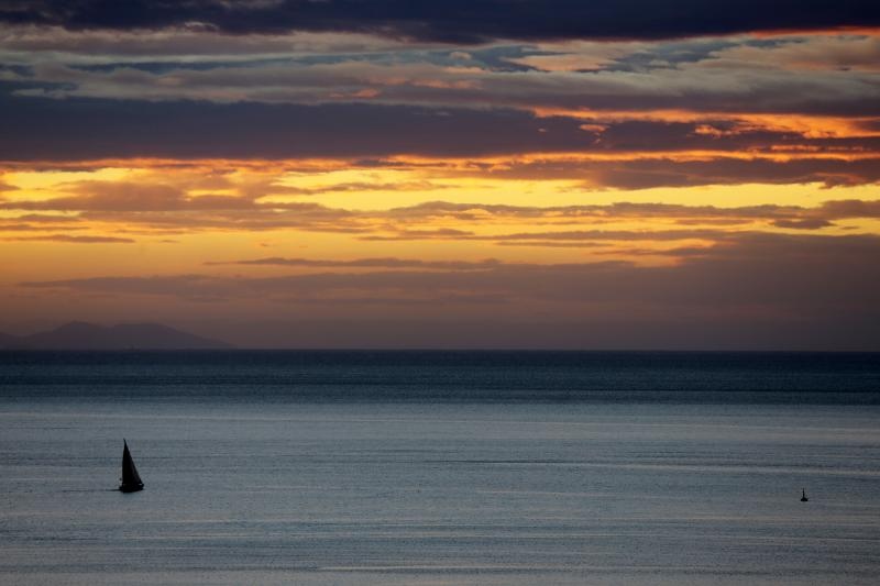 Kišni ponedjeljak, prvi dan rujna, ipak je završio lijepim smirajem nad Zadarskim kanalom, Foto: Filip Brala/PIXSELL Kišni ponedjeljak, prvi dan rujna, ipak je završio lijepim smirajem nad Zadarskim kanalom, Foto: Filip Brala/PIXSELL