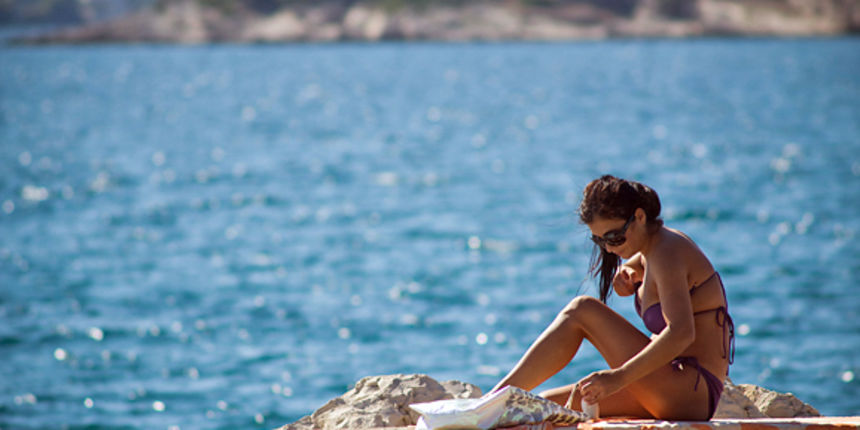 Nedjeljno kupanje u Biogradu na moru (foto:Saša Čuka) Nedjeljno kupanje u Biogradu na moru (foto:Saša Čuka)