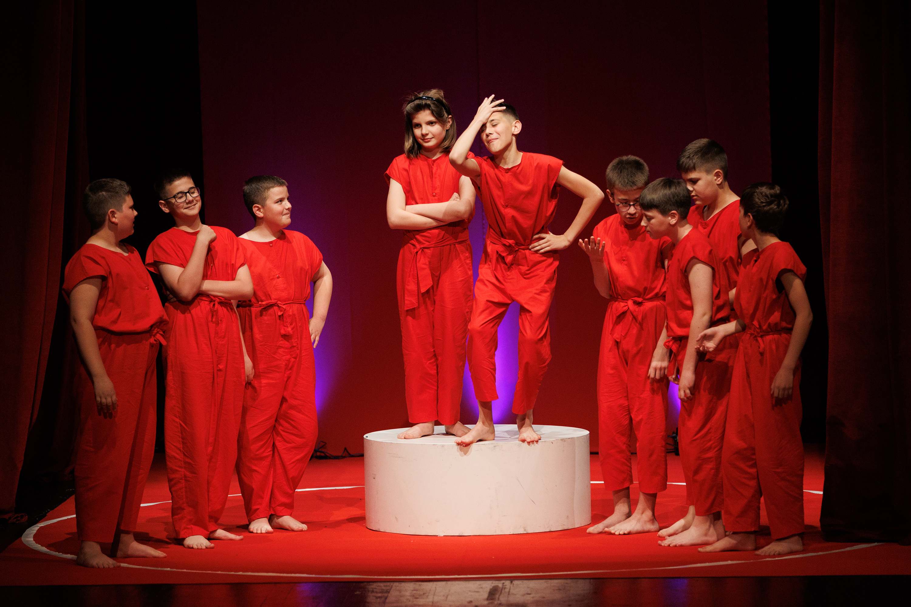 Igrajmo se: Zabranjeno mlađima od 15 strana A