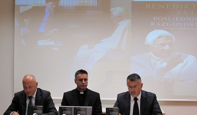 Knjiga “Posljednji razgovori” Benedikta XVI. od danas dostupna u knjižarama