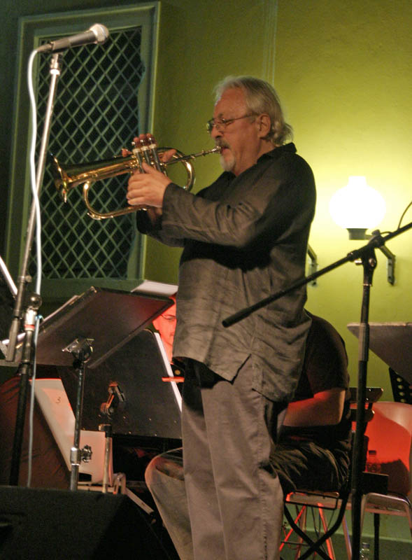 Image 1179743 (auto)