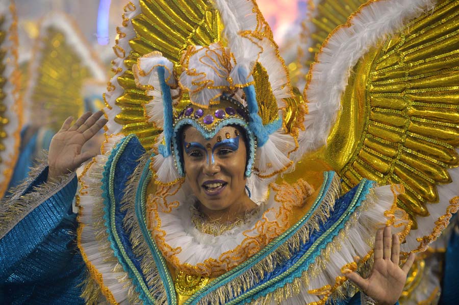 Tradicionalni karneval u Brazilu, foto: NELSON ALMEDIA Tradicionalni karneval u Brazilu, foto: NELSON ALMEDIA