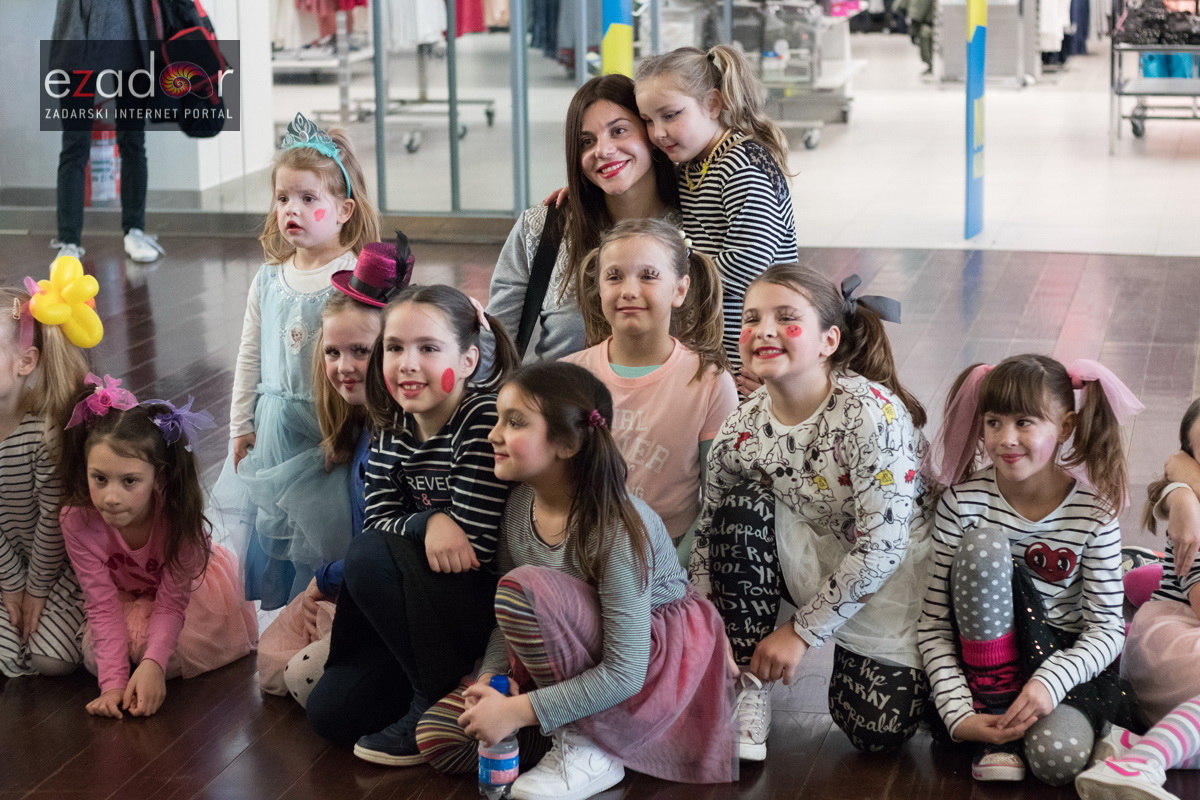 Plesni karneval u City Galleriji Plesni karneval u City Galleriji