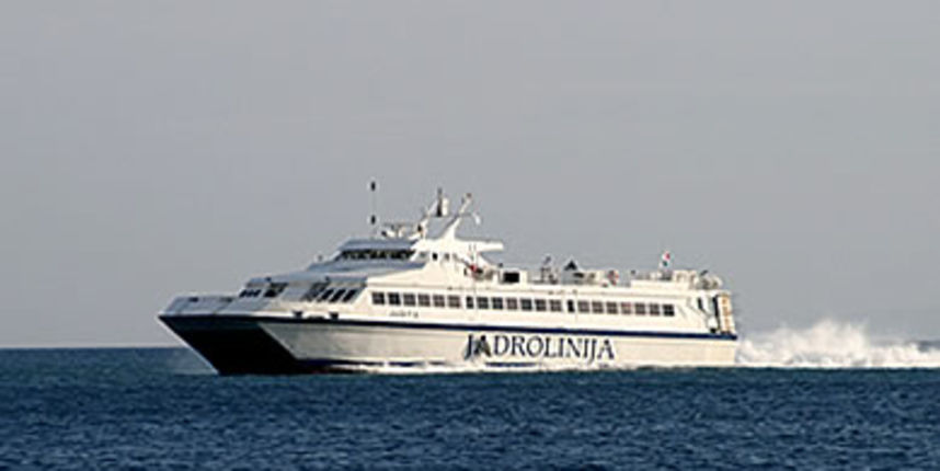 Katamaran, foto: pag-kolan-novalja.com