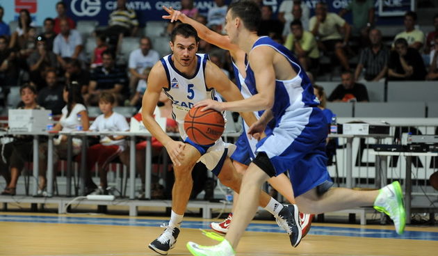 Zadar, 290812.
Dvorana Kresimira Cosica na Visnjiku.
Pripremna utakmica KK Zadar sa KK Samara iz Rusije.
Na fotografiji: Ivan Mikulic (5).
Foto: Luka Gerlanc / CROPIX