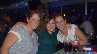 Songbusters i Elena Stella @ Famous Beach Bar & Grill Songbusters i Elena Stella @ Famous Beach Bar & Grill