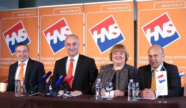 U Koncertnoj dvorani Vatroslava Lisinskog clanovi HNS-a odrzali su konferenciju za medije u sklopu unutarstranacke kampanje pod sloganom Otvoreni izazovima. Predrag Stromar, Ivan Vrdoljak, Anka Mrak Taritas, Srdjan Gjurkovic.
