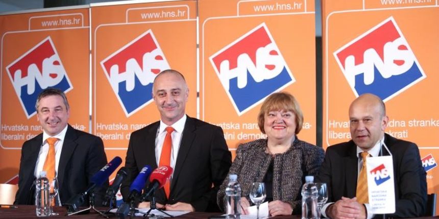 U Koncertnoj dvorani Vatroslava Lisinskog clanovi HNS-a odrzali su konferenciju za medije u sklopu unutarstranacke kampanje pod sloganom Otvoreni izazovima. Predrag Stromar, Ivan Vrdoljak, Anka Mrak Taritas, Srdjan Gjurkovic.
