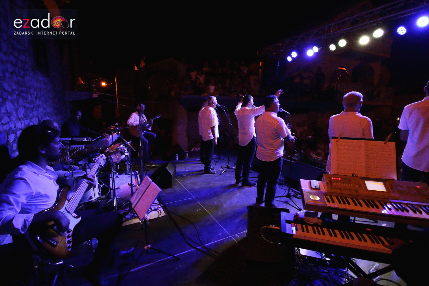 Bibinje: Koncert Tomislava Bralića i klape Intrade na Trgu Sri sela