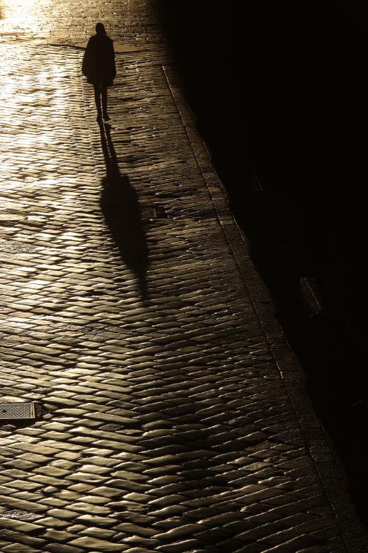 Približavanjem zimskog solsticija, odnosno tkzv. suncostaja dani su sve kraći, a sjene izražajnije.  Photo: Filip Brala/PIXSELL