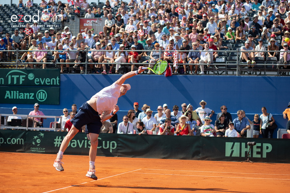 Davis Cup: Vruća navijačka atmosfera u meču Ćilića i Querreya