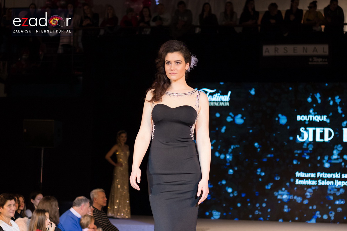 11. Festival vjenčanja: Modna revija vjenčanica i svečanih haljina te revija cvijeća i koncert Sandija Cenova 11. Festival vjenčanja: Modna revija vjenčanica i svečanih haljina te revija cvijeća i koncert Sandija Cenova