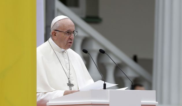 Papa Franjo osudio europske zemlje koje ne žele prihvatiti izbjeglice