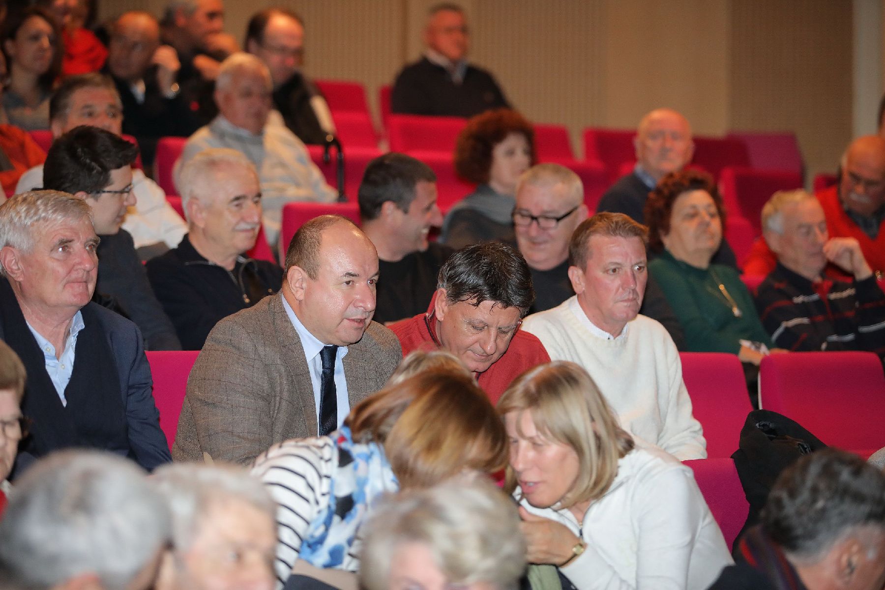 Višnja Starešina u Zadru predstavila knjigu “Hrvati pod KOS-ovim krilom; Završni račun Haaškog suda”.