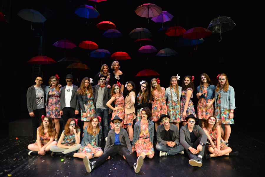 HNK Zadar: Premijera predstave “Tko i što brani”, Igrajmo se HNK Zadar: Premijera predstave “Tko i što brani”, Igrajmo se