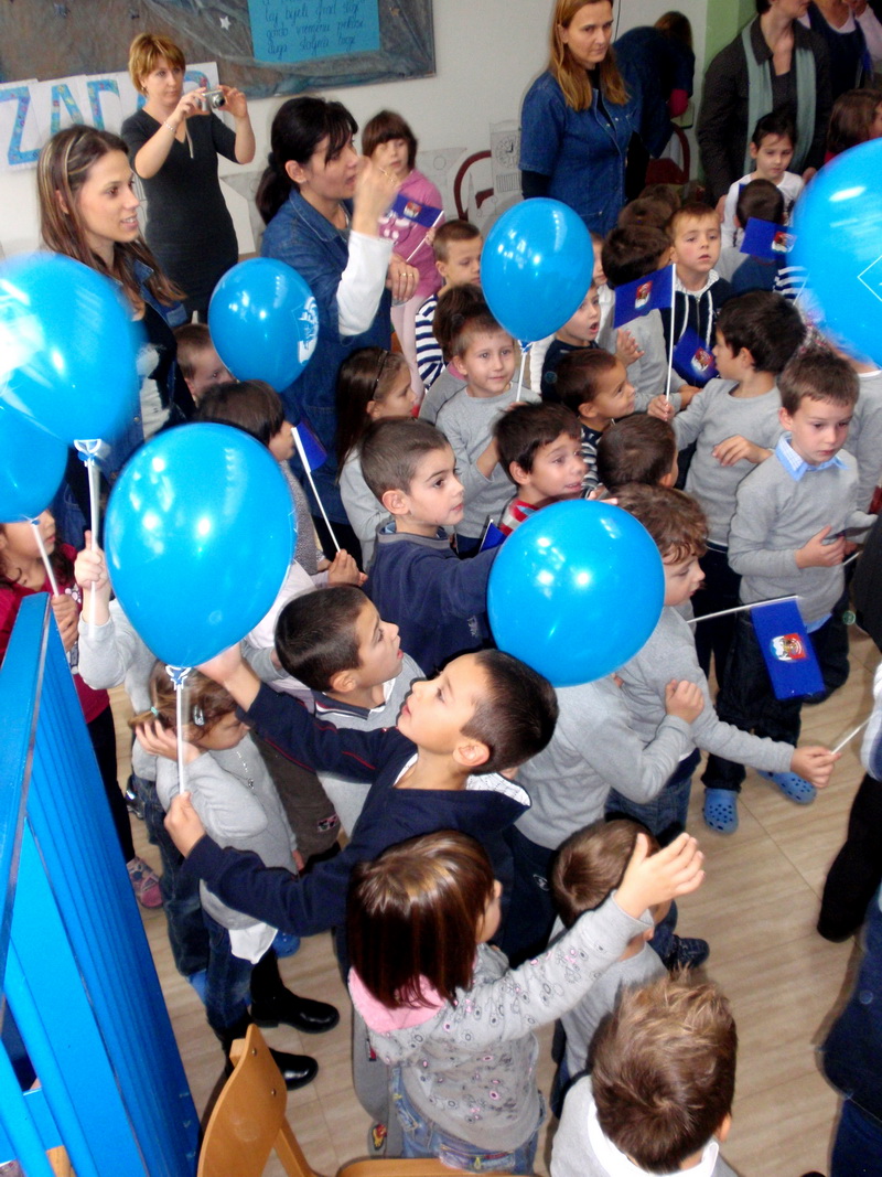 Dječji vrtić Ciciban uputio Sunčevu čestitku svome gradu Dječji vrtić Ciciban uputio Sunčevu čestitku svome gradu