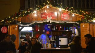 Advent u Zadru: Neno Belan i Fiumensi raspjevali i rasplesali i staro i mlado na Trgu Petra Zoranića Advent u Zadru: Neno Belan i Fiumensi raspjevali i rasplesali i staro i mlado na Trgu Petra Zoranića