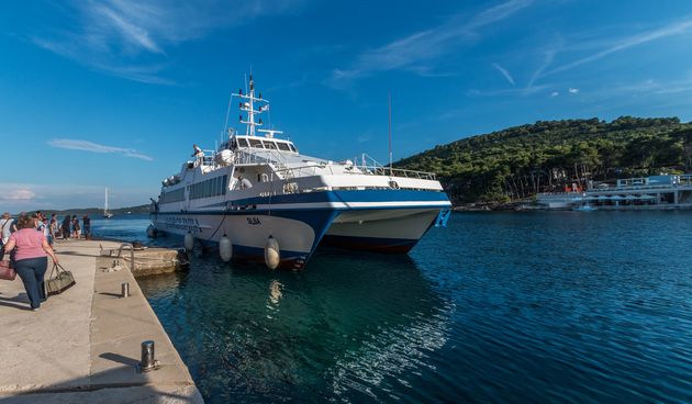 Izlet do Dugog otoka – planinarenje do Orljaka i posjet Velom Ratu