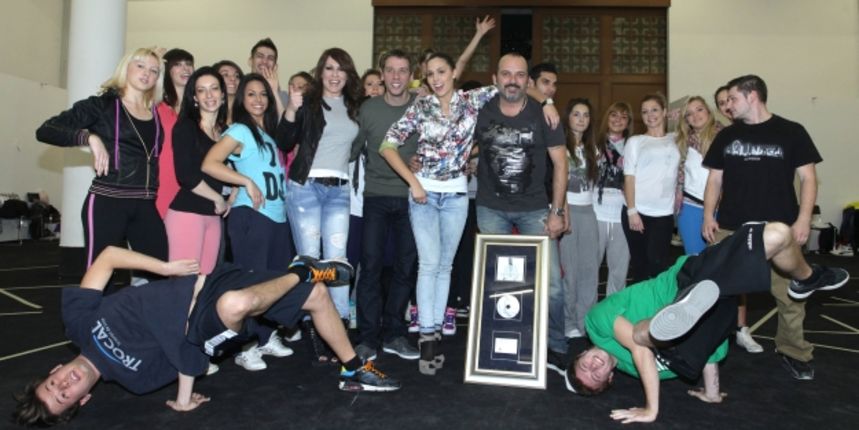 Tony Cetinski primio dijamantnu ploču za album “Ako to se zove ljubav” Tony Cetinski primio dijamantnu ploču za album “Ako to se zove ljubav”