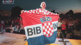 Zadar priredio čudesan doček svojim Vatrenim herojima (1)