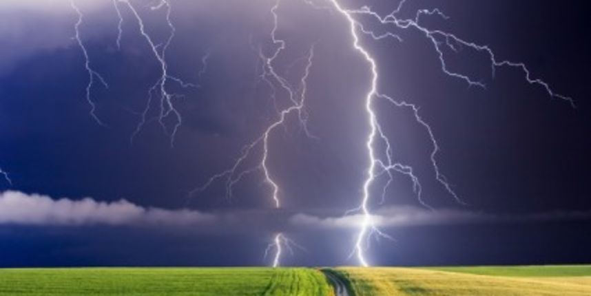 Ljetno nevrijeme – kako izbjeći opasnosti (Metro-portal.hr) Ljetno nevrijeme – kako izbjeći opasnosti (Metro-portal.hr)