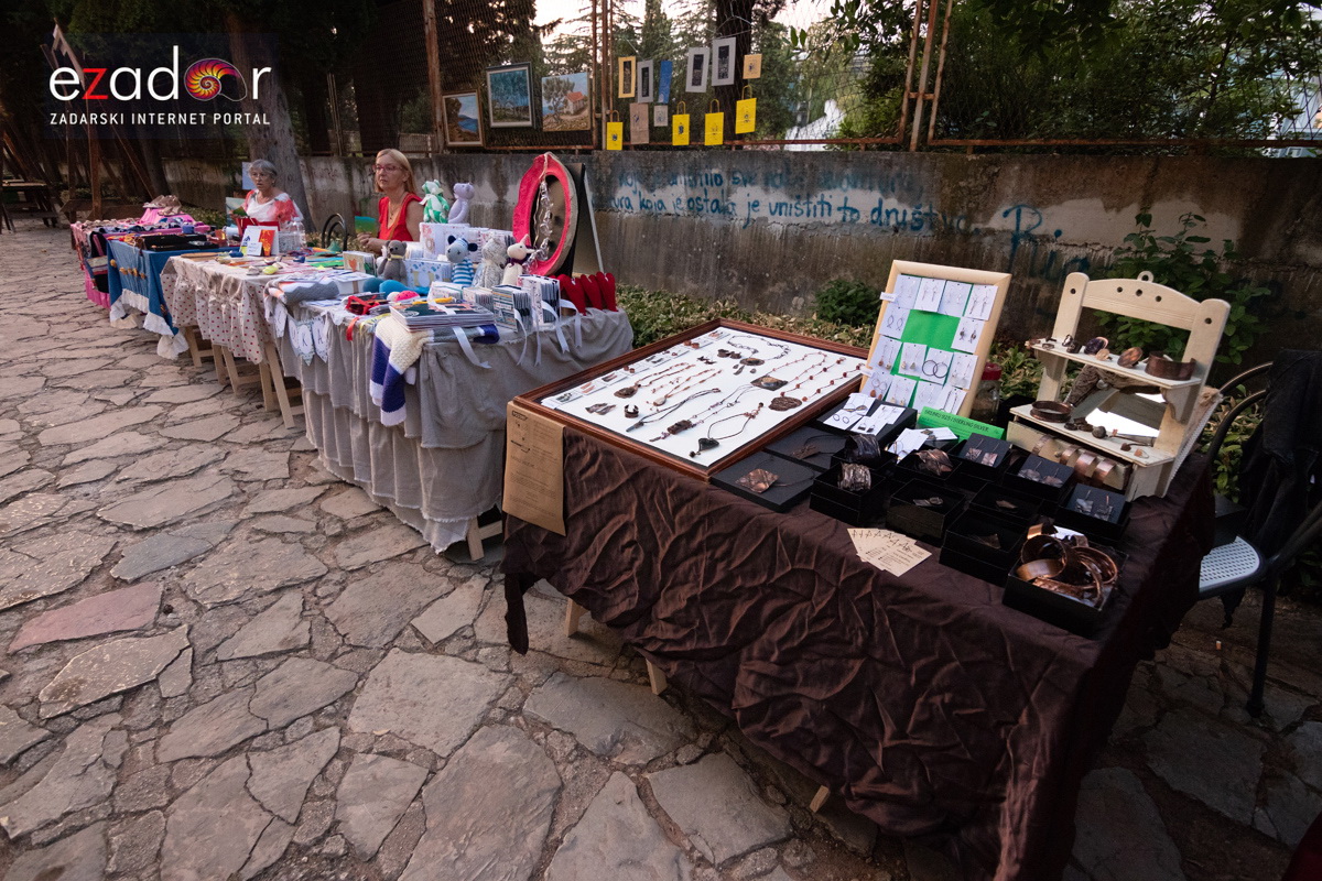 KvartArt 2018: Lijepa subotnja večer u znaku Ante Perkovića, plesa, glazbe i Vatrenih KvartArt 2018: Lijepa subotnja večer u znaku Ante Perkovića, plesa, glazbe i Vatrenih