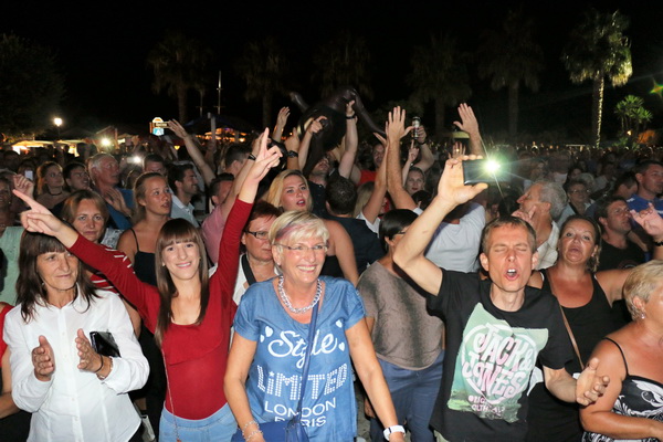 Jasmin Stavros na Viru