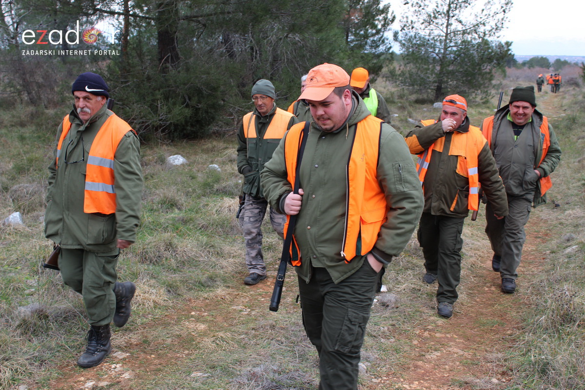 Lovci “Diane” kod Crnog odstrijelili  trinaest lisica i osam čagljeva