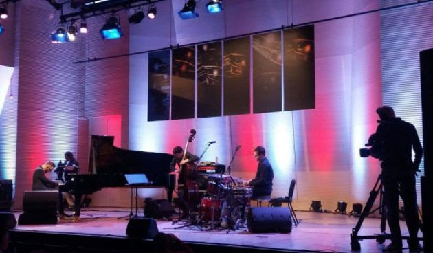 Pawel Kaczmarczyk Audiofeeling Trio zatvorio Jazz.hr/jesen