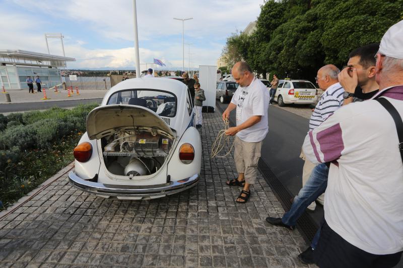 Pokraj Pozdrava Suncu u sklopu Nikola Tesla EV Rally-a predstavljeni su automobili na elektricni pogon. Photo: Filip Brala/PIXSELL Pokraj Pozdrava Suncu u sklopu Nikola Tesla EV Rally-a predstavljeni su automobili na elektricni pogon. Photo: Filip Brala/PIXSELL